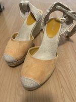 Sommerliche Keilsandalen Gr. 40 mit Schnürung beige