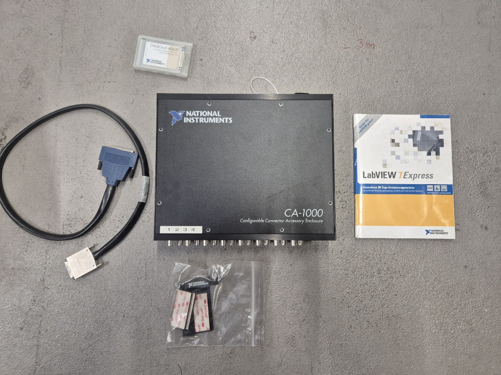Misurare: National Instruments CA-1000 Connector Enclosure – Usato da Thalwil venduto da Moritz.A 1