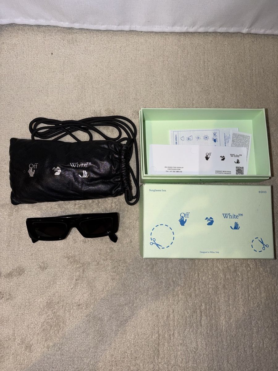 Off-White Occhiali & Lenti: Off-White Arthur Sonnenbrille Schwarz – Usato da Visperterminen venduto da lgresell