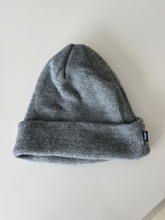 Graue H&M Strickmuetze, neuwertig - One Size für Alle!