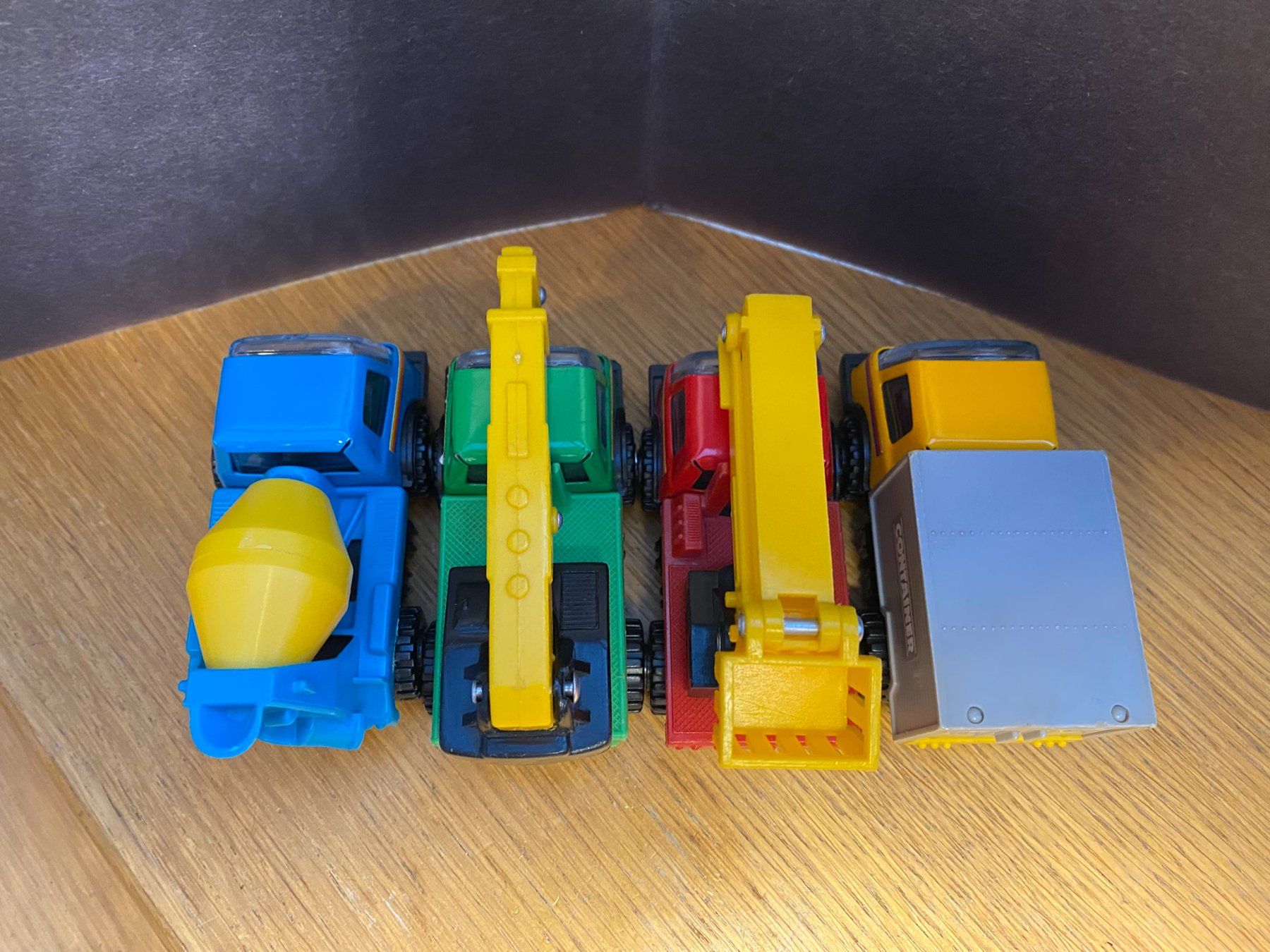 Tonka Giocattoli: 4 Blech Lastwagen - 80er Jahre – Usato da Spiez venduto da Mlandcruiser 6