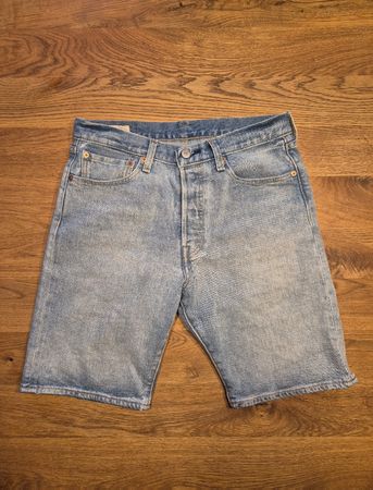 Levi's 501 Shorts W31 L neuwertig