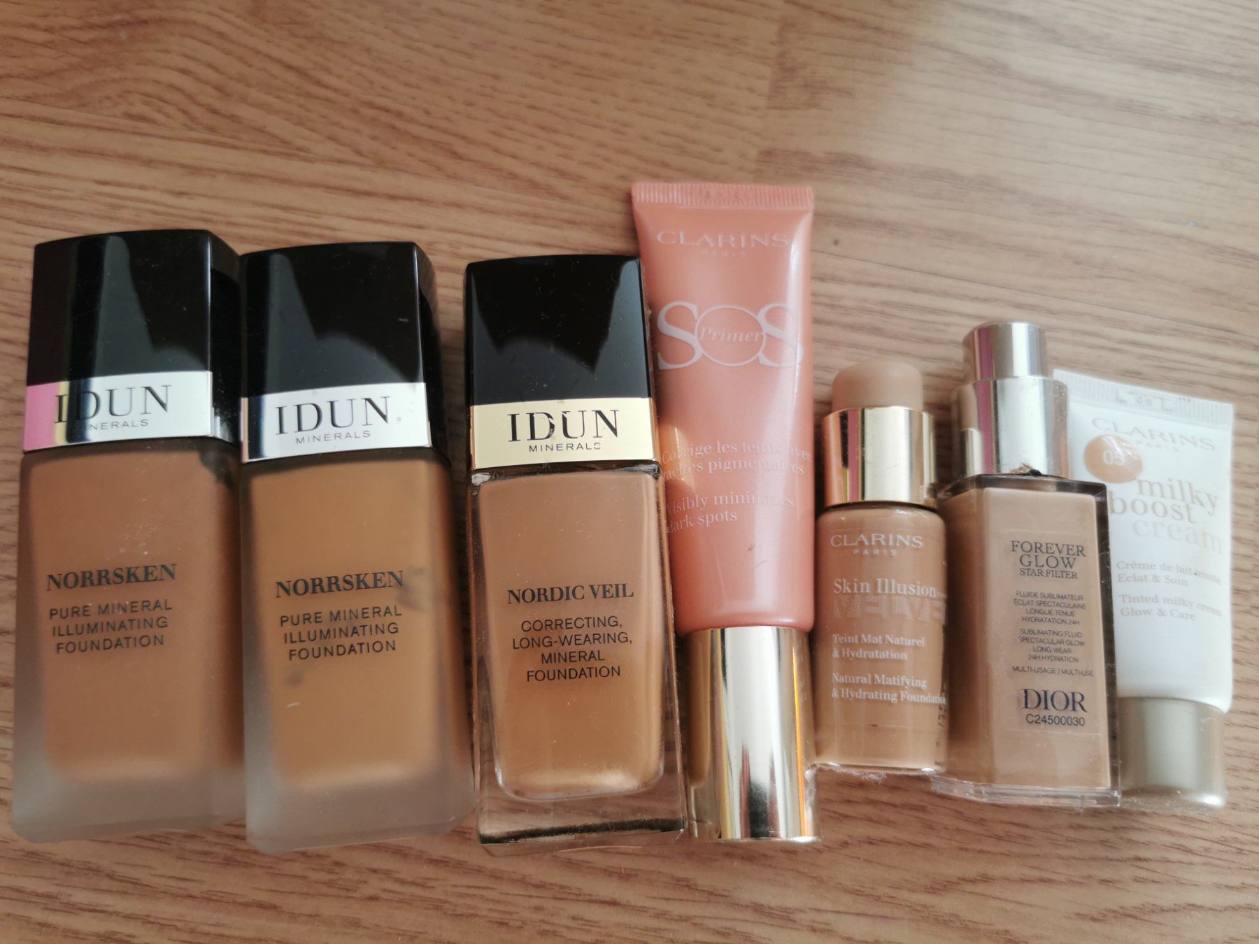 Make-up: 6 Hochwertige Foundation-Cremes – Usato da Schlieren venduto da vla_9m75