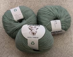 600 g mintgrünes Strickgarn