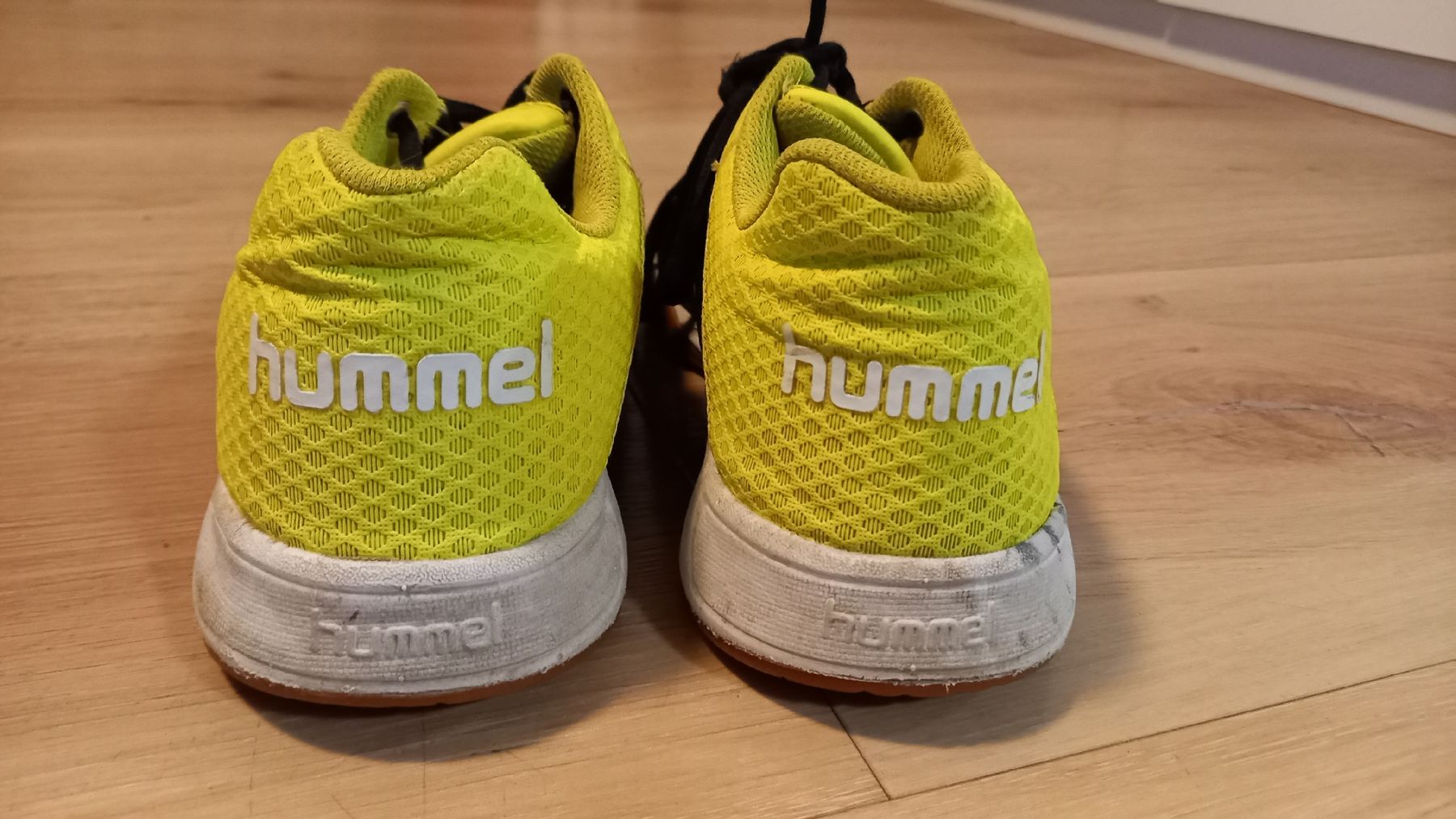 Hummel Scarpe da uomo: Hallenturnschuh von Hummel Gr.39,5 – Usato da Lützelflüh-Goldb venduto da Punktesammler 1