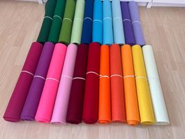 21 Rollen Filz, je 45cm x 100cm, ca. 3-4 mm dick