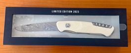 Couteau Victorinox Damast  2023