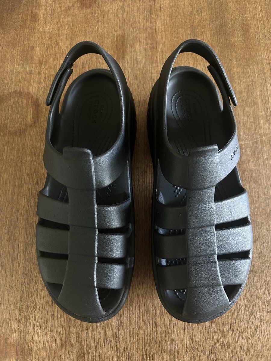 Crocs Scarpe da donna: Sandales Crocs noires taille 38 – Usato da Genève venduto da Pogopo 1