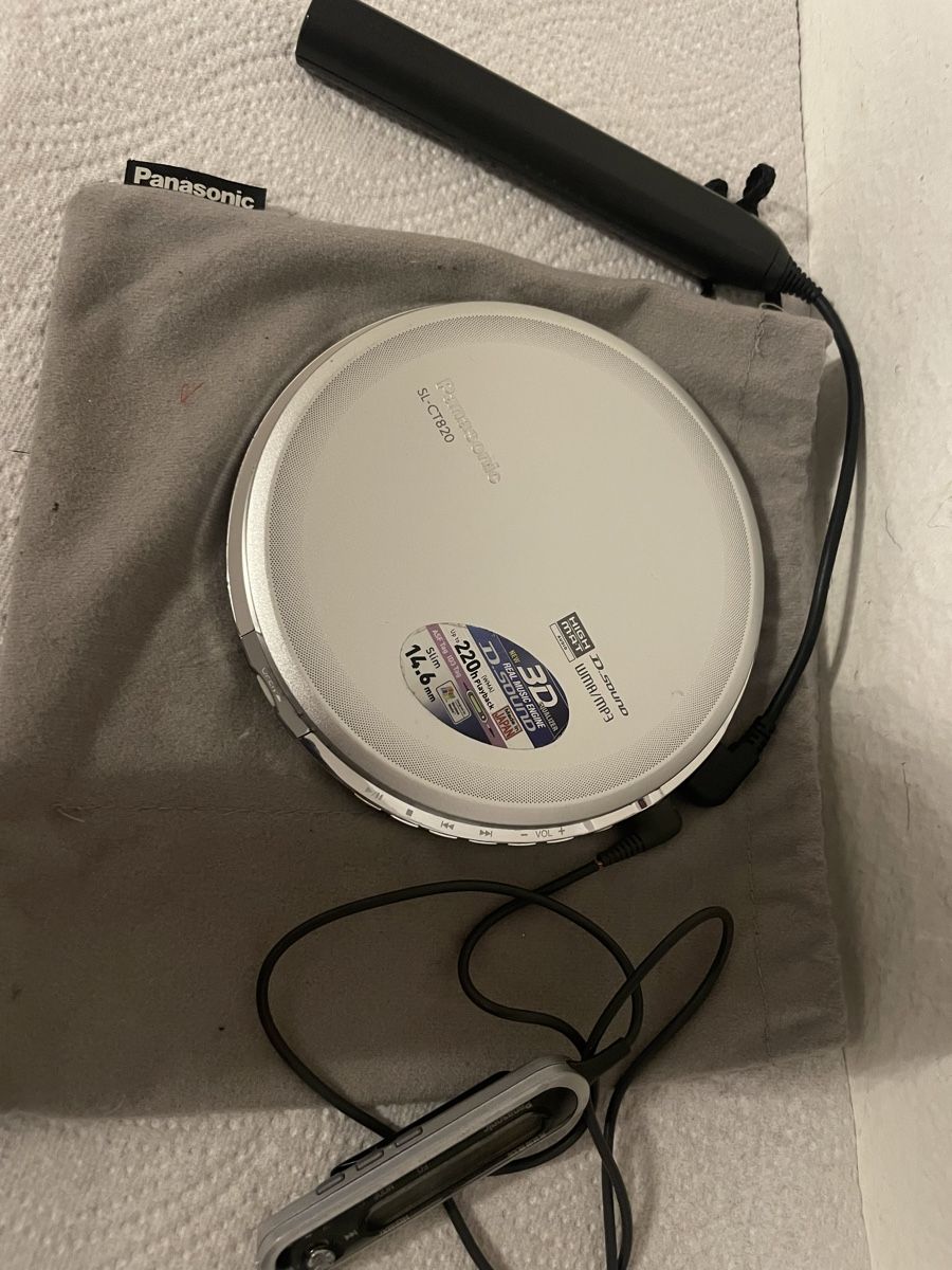 Panasonic Lettore multimediale portatile: Panasonic SLCT820 persönlicher CD-Player – Usato da Zürich venduto da beli_30