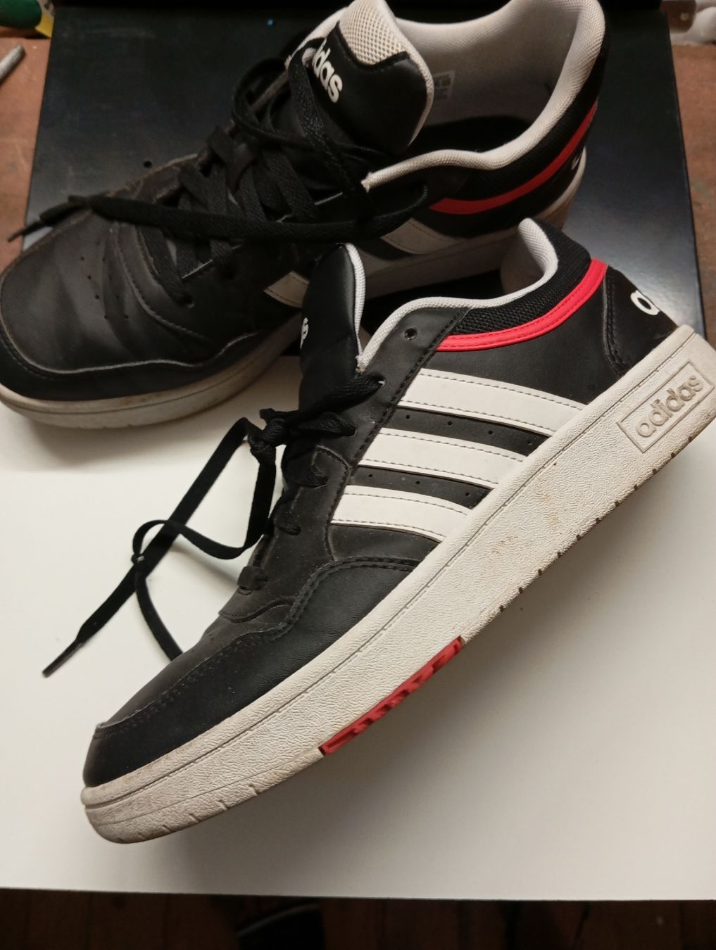 Adidas Scarpe da uomo: Adidas Sneaker Gr. 43,5 ! Top – Usato da Thun venduto da d502d 1