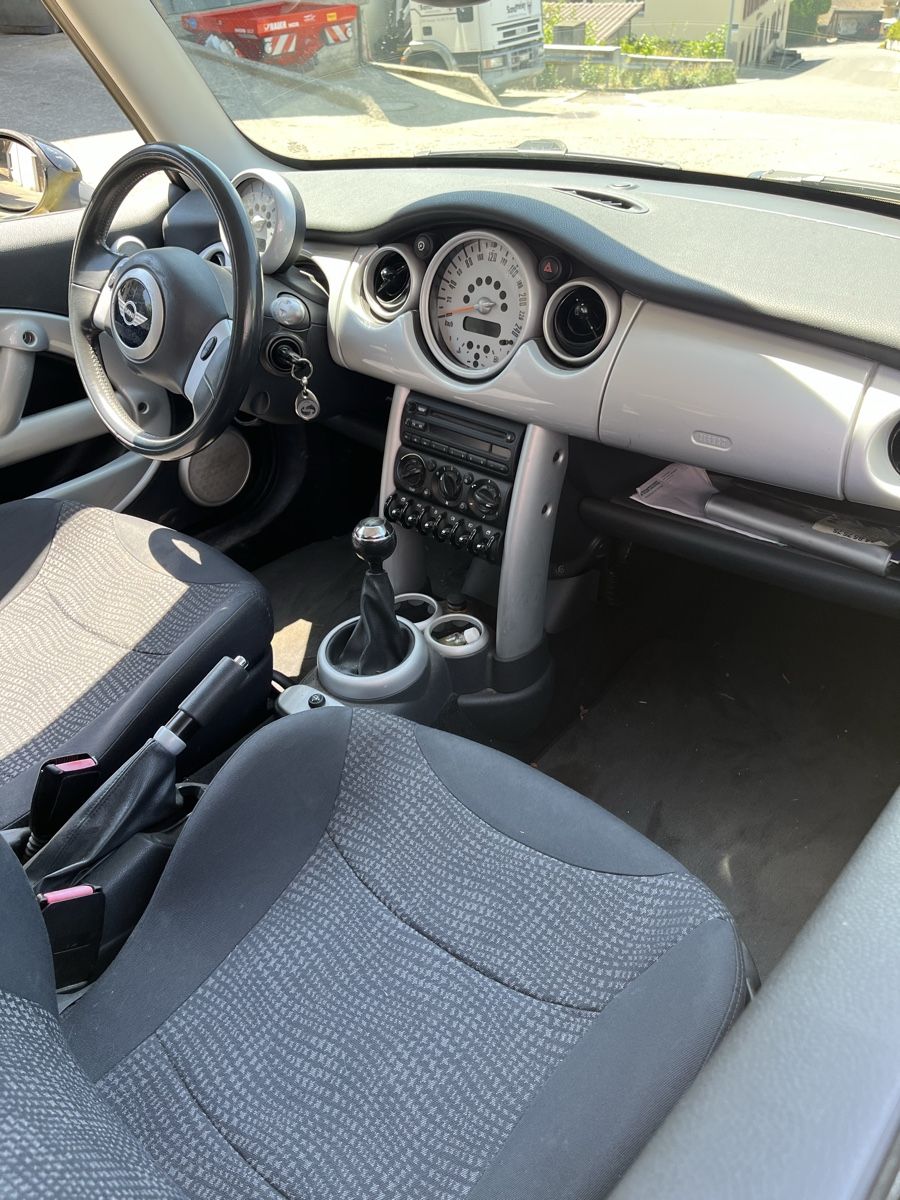 Autos: Mini Cooper – D'occasion à Seengen par L180.90 6