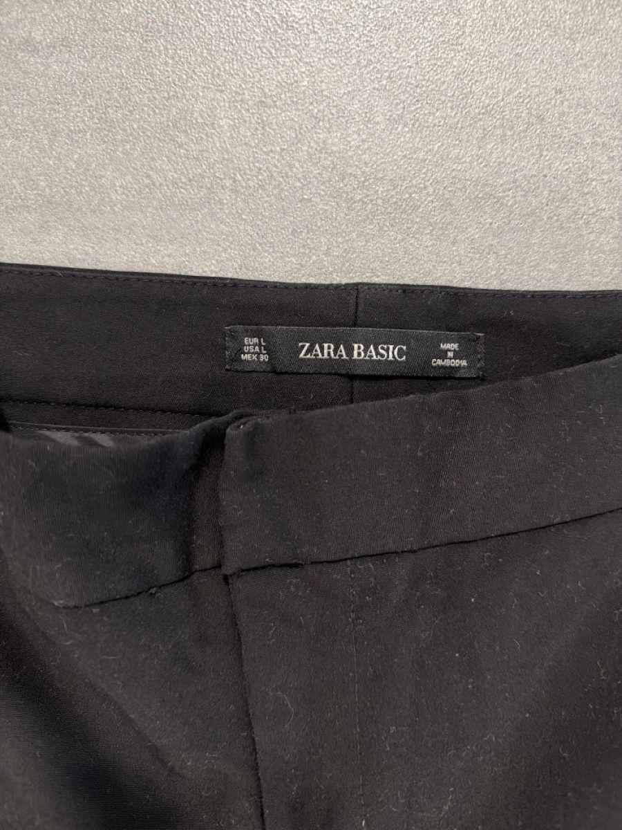 Zara Hosen: Zara Basic Hose schwarz mit Spitzenbesatz Grösse L – Gebraucht aus Oberglatt ZH von eve_6nj8 1