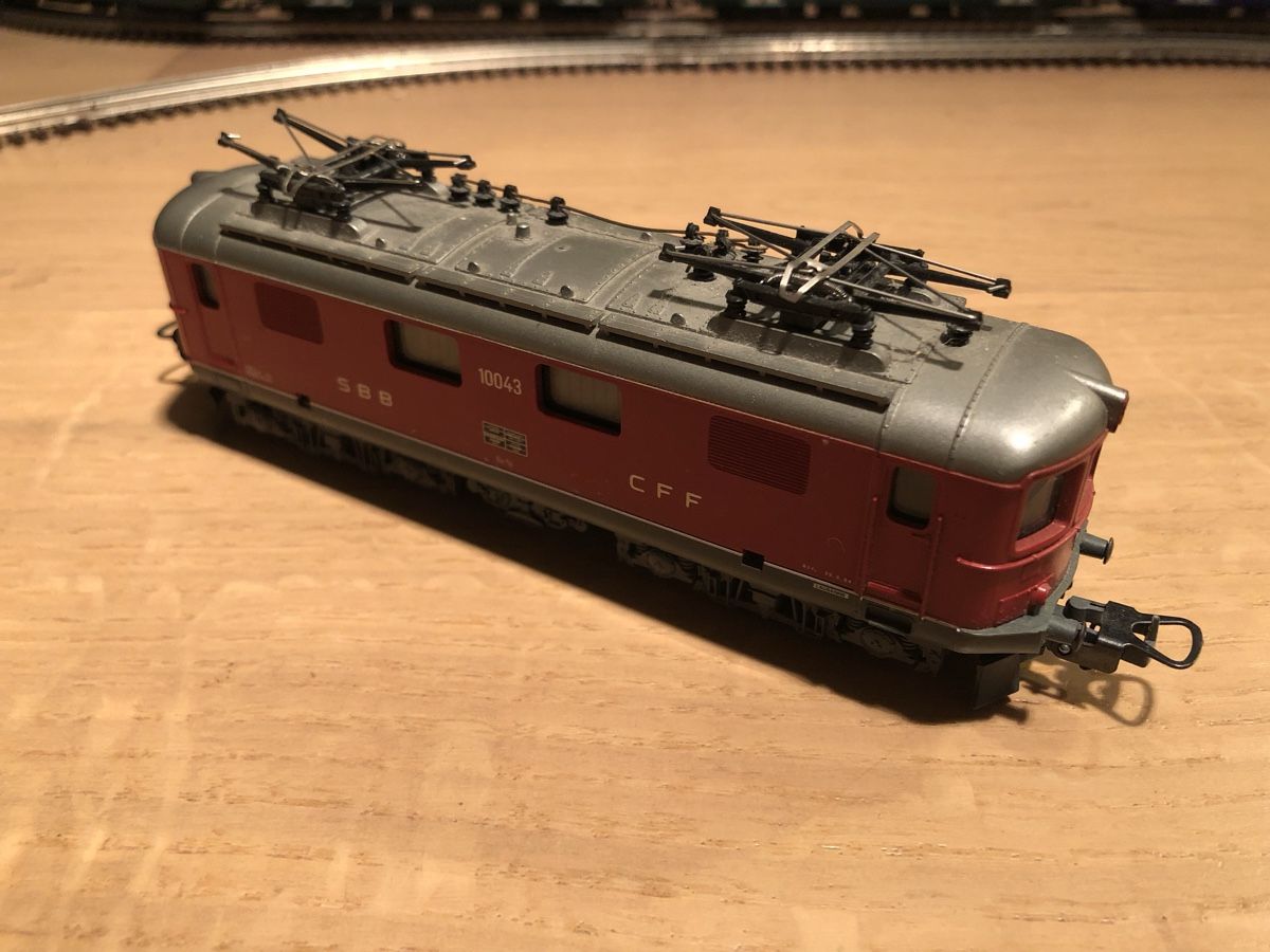 Lima Modellini di ferrovie: Lima Re 4/4 SBB rot – Usato da Zürich venduto da Kiron 1