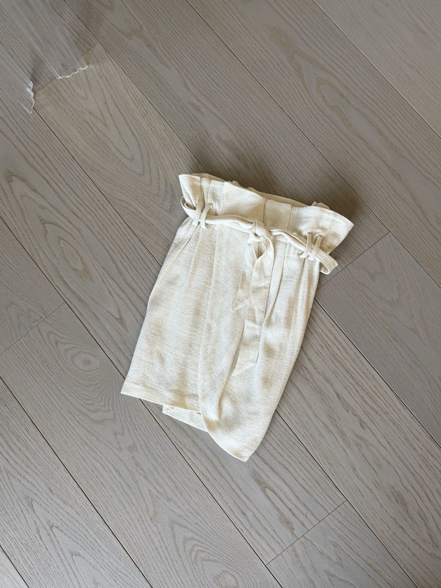 Iro Gonne: Jupe courte IRO beige taille-34 – Nuovo (secondo la descrizione) da Genève venduto da iry_67wr 1