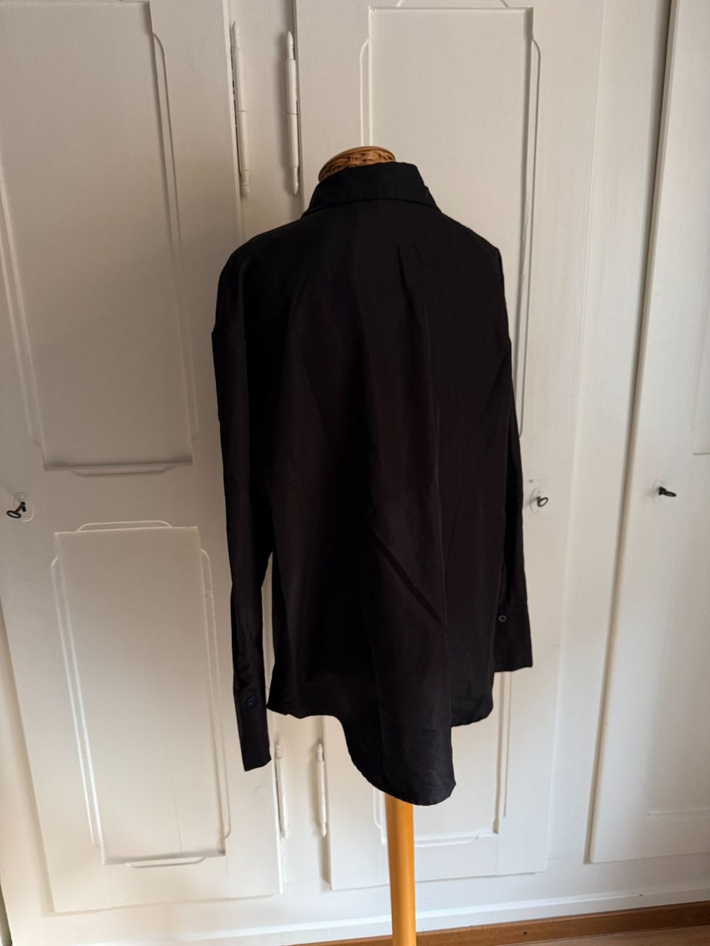 Chemisiers: Bluse schwarz XL – D'occasion à Zürich par Diazaio 2