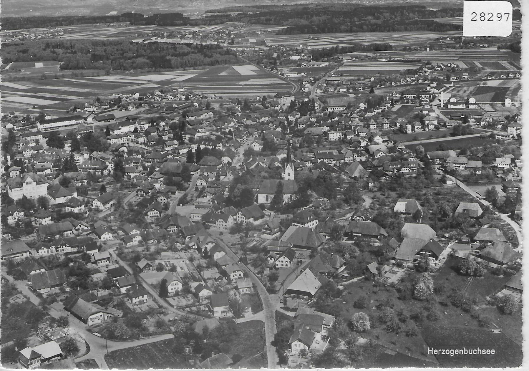 Cartoline postali: Flugaufnahme Herzogenbuchsee – Usato da Ettingen venduto da Kartenplanet