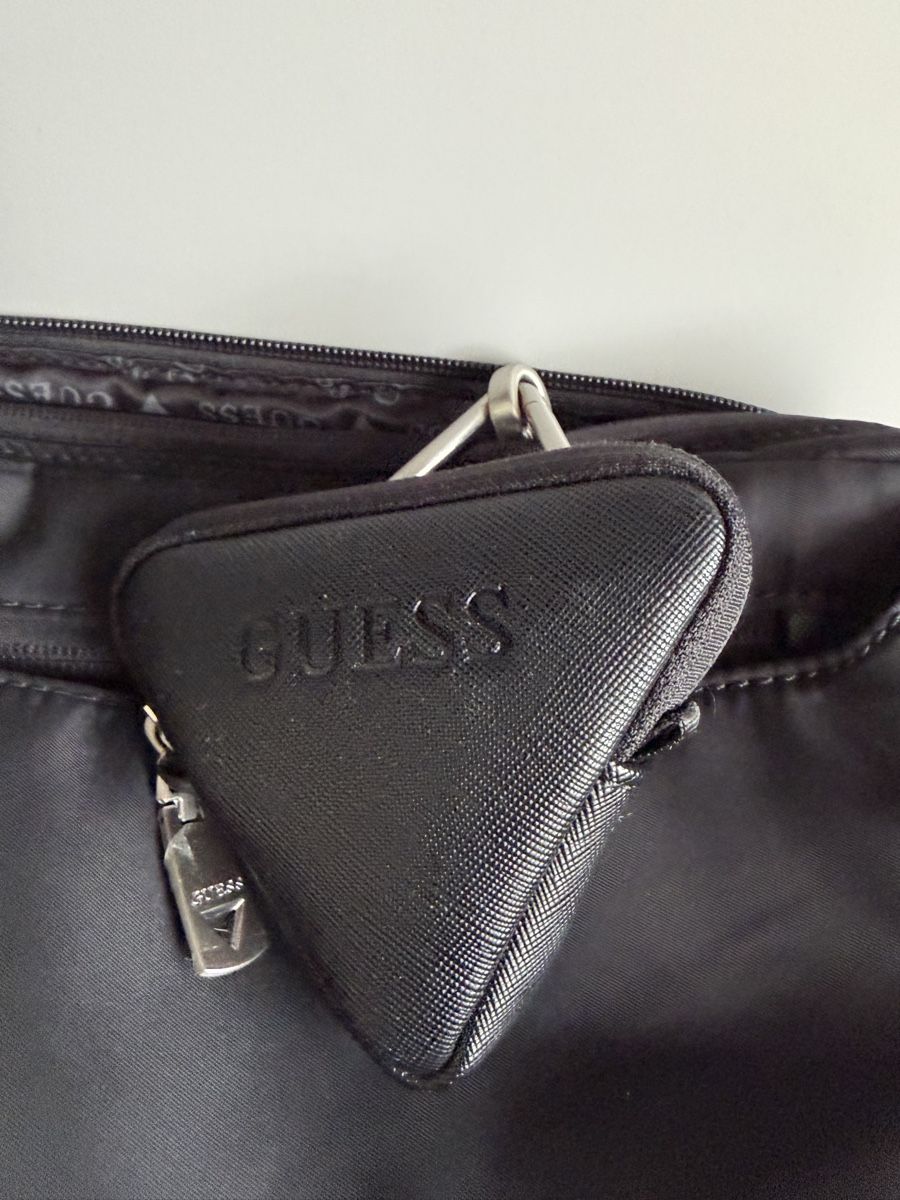 Guess Valigie & Borse: Guess Umhängetasche schwarz mit Logo  – Usato da Ettingen venduto da ste_ctr6 2
