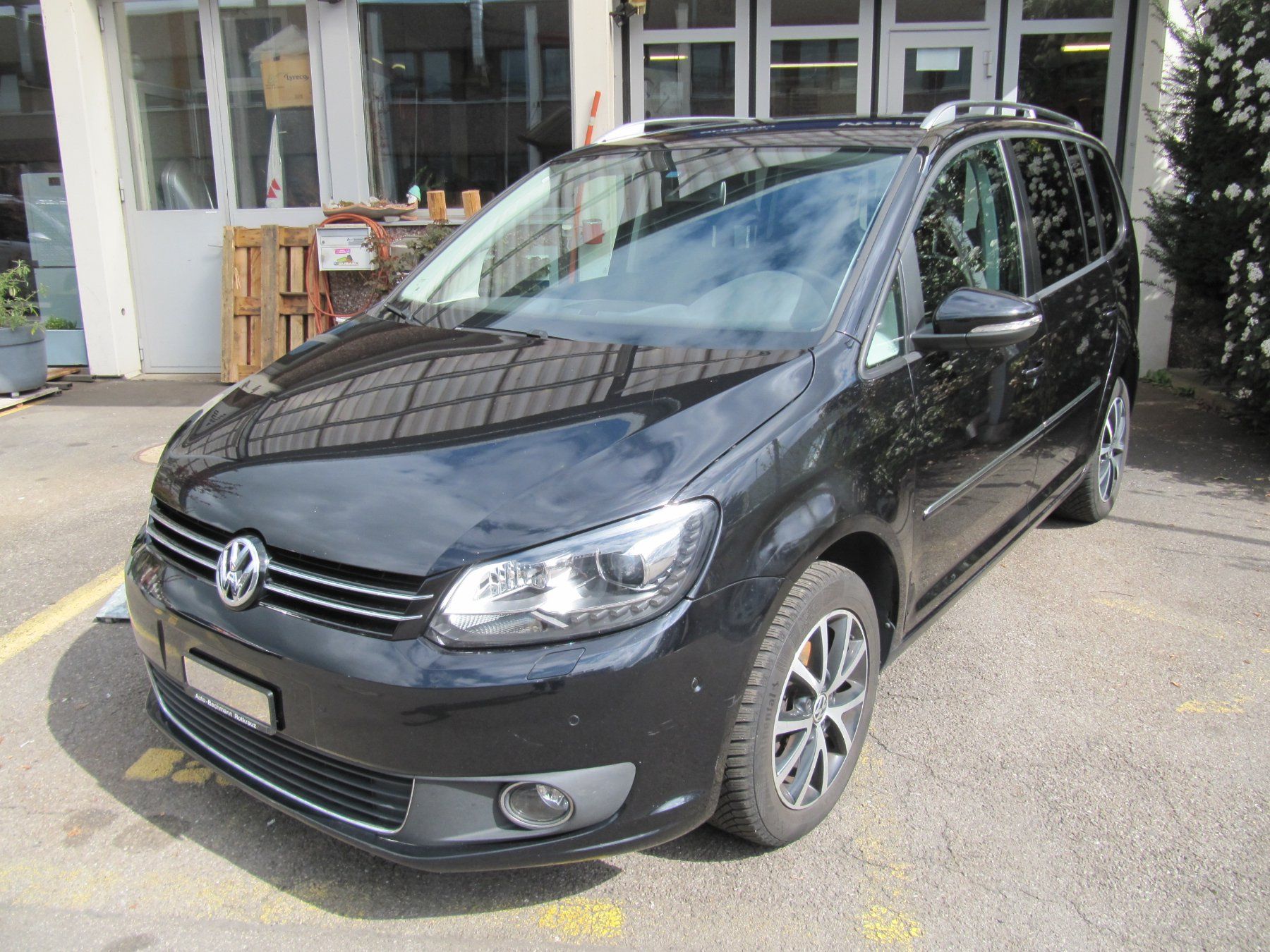 VW Automobili: VW Touran 1.4TSI   7 Plätzer – Usato da Rotkreuz venduto da auto-bachmann 1