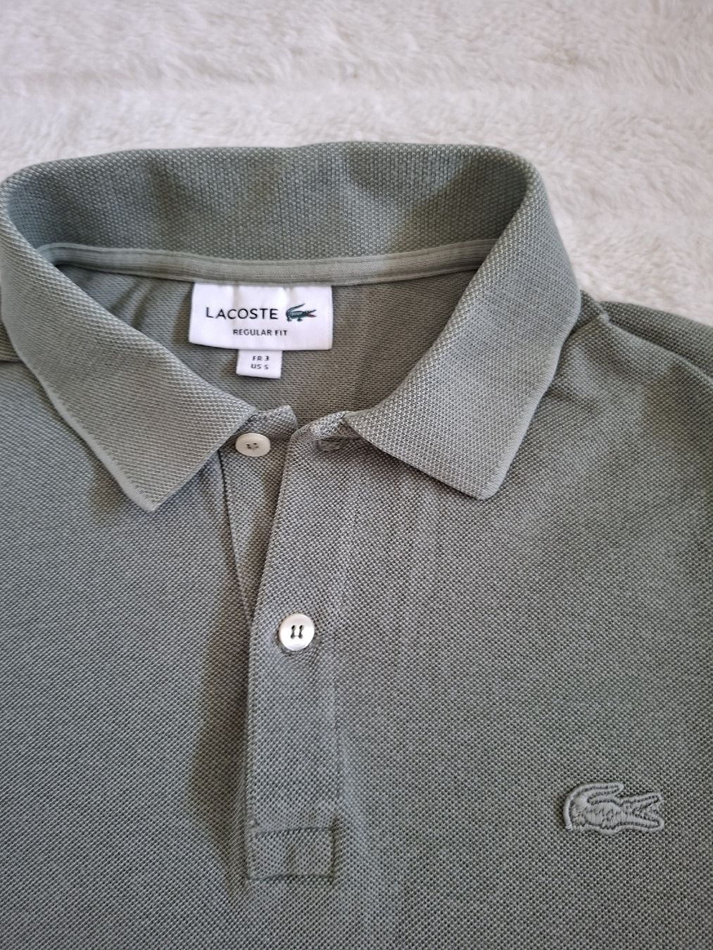Lacoste Magliette Polo: Polo Lacoste gris clair, taille 3 FR / US S,  – Usato da Renens VD venduto da ser_j2fn 5