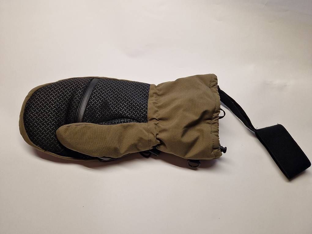 Guanti & manicotti: CH-Armee Winterhandschuhe Gr 9 – Usato da Adligenswil venduto da Rotho 2