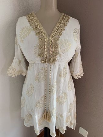 romantisches kurzes Kleid