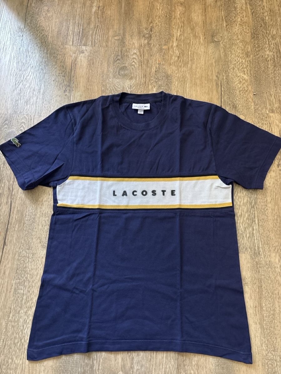 T-Shirts: Lacoste T-shirt Grösse S – Gebraucht aus Wimmis von 37_K