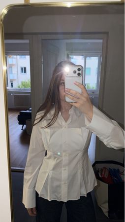 WHITE ZARA BUTTON-UP SHIRT