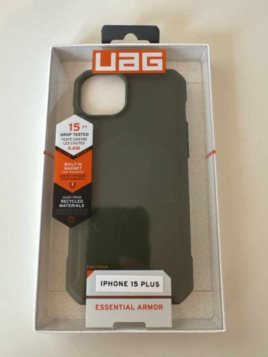 Cover & Protezioni schermo: Coque UAG iPhone 15 Plus - essential armor - Neuve! – Nuovo e nell'imballaggio originale da Puidoux venduto da serendipite