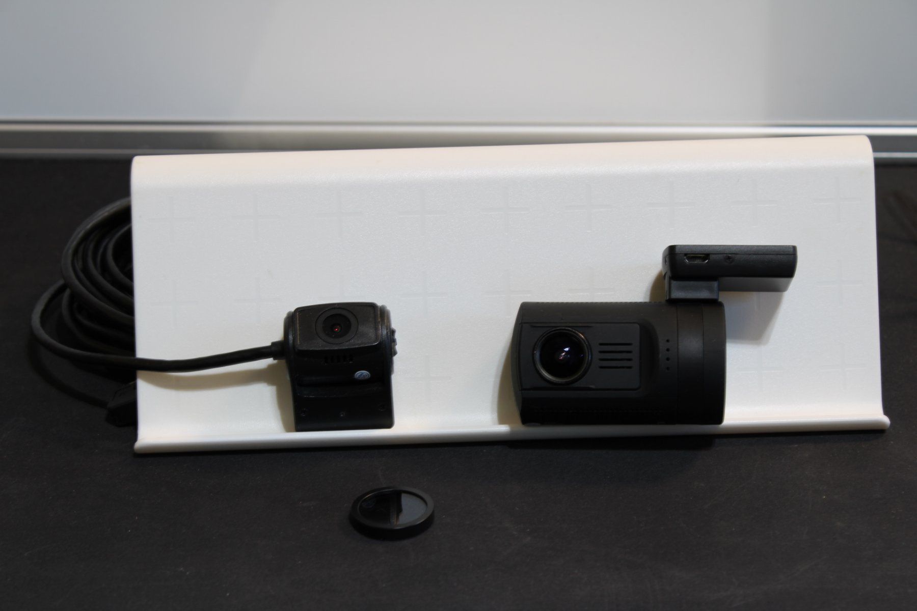 Action Cam: iTracker mini0906 Dual Dashcam + CPL + Hardwire-Kit – D'occasion à Carabbia par Harold.Barzenegger 2