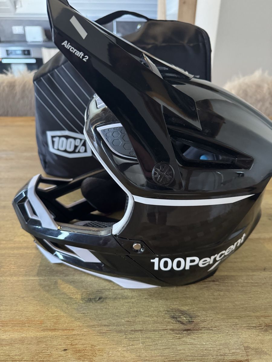 Caschi: 100% Aircraft 2 Fullface MTB Helm – Usato da Hettenschwil venduto da totsch01