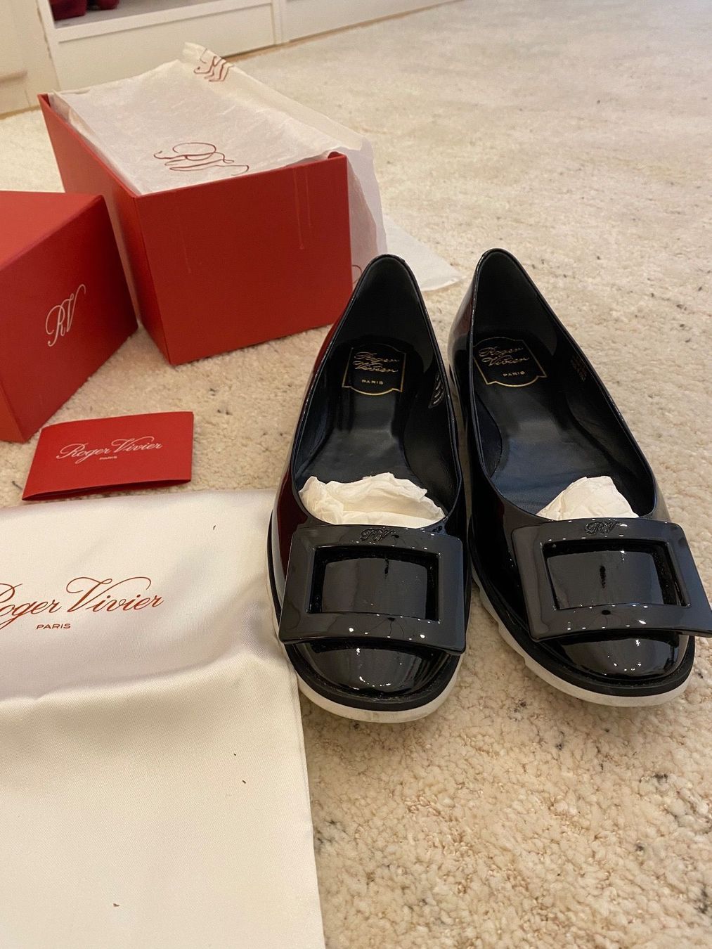 Scarpe da donna: Roger Vivier ballet flats – Usato da Neuchâtel venduto da ClosetSwap