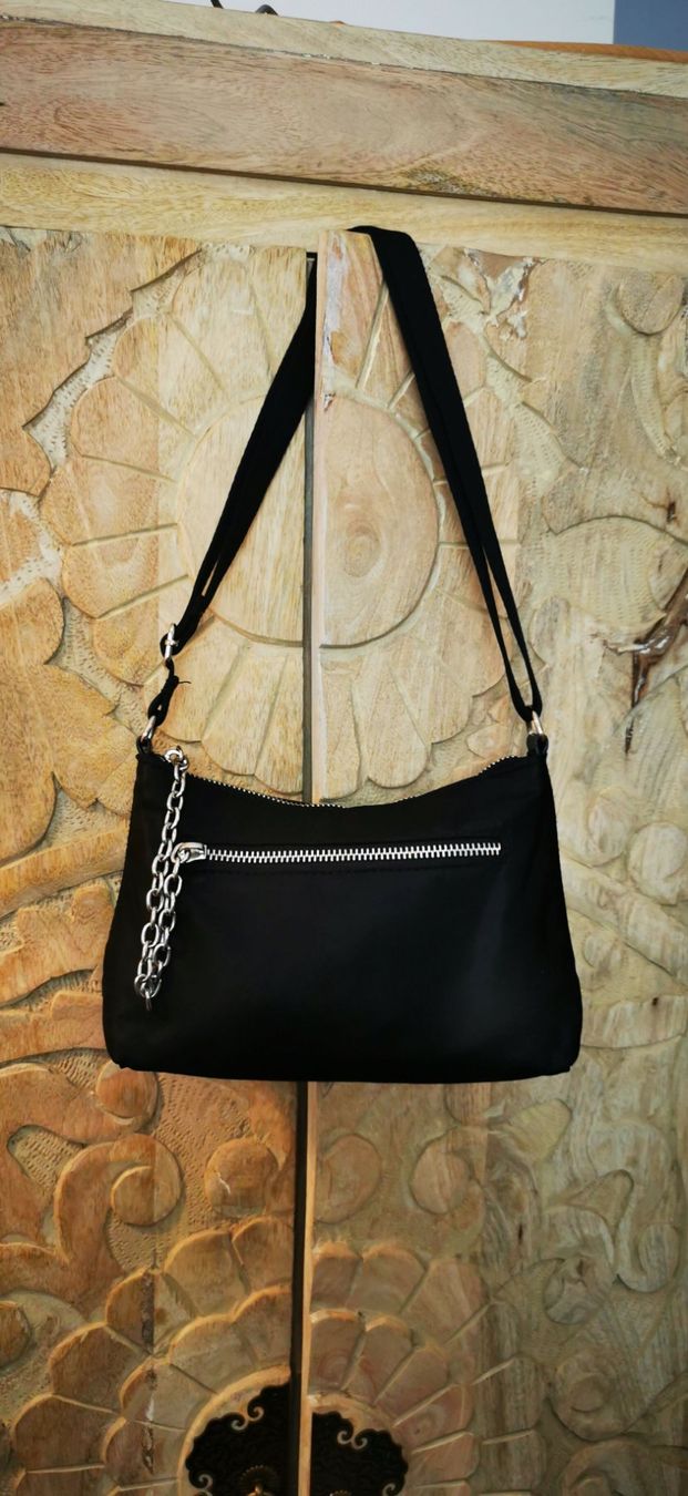 Borse da donna: schwarze Basic-Tasche – Usato da Wettingen venduto da JasminL92