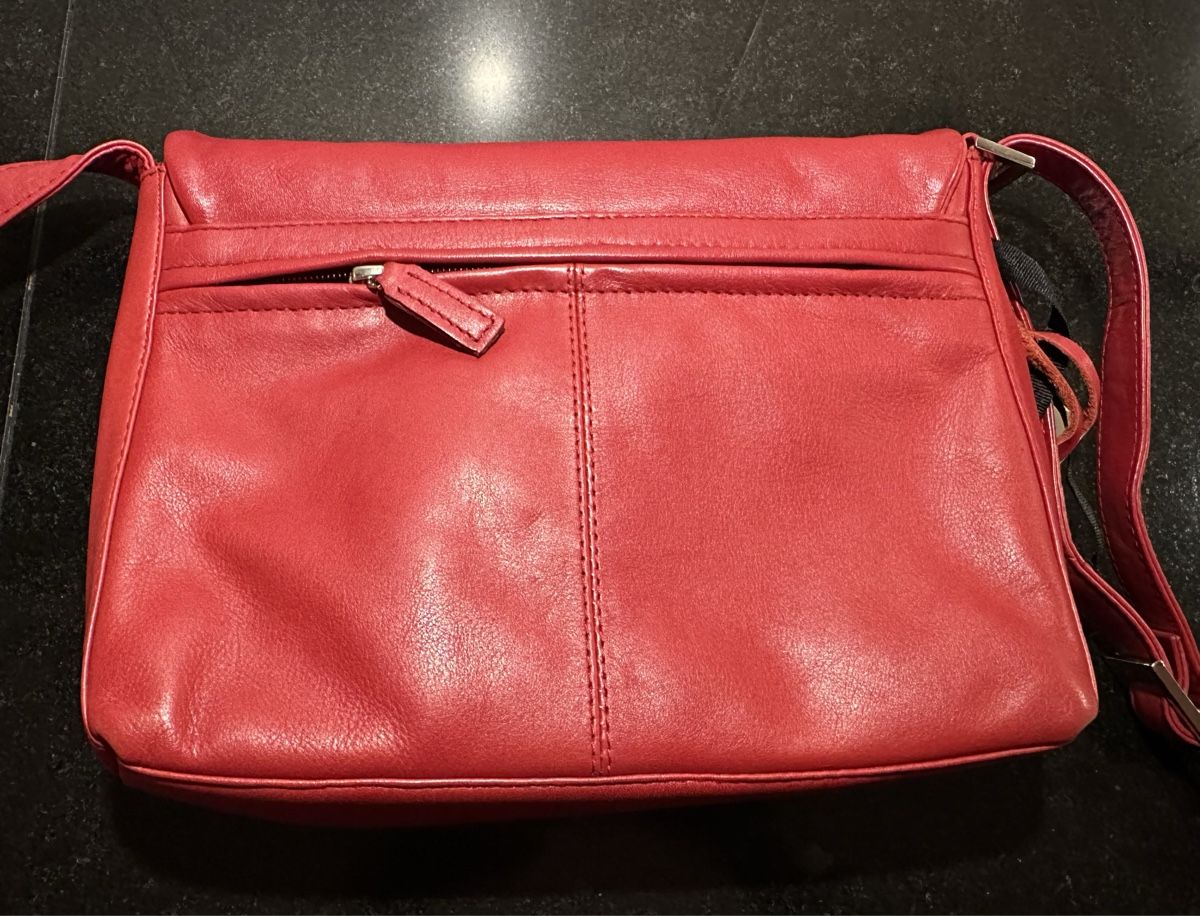 Borse da donna: Rote Ledertasche Bodenschatz Umhängetasche – Nuovo (secondo la descrizione) da Münsingen venduto da Innchen 7