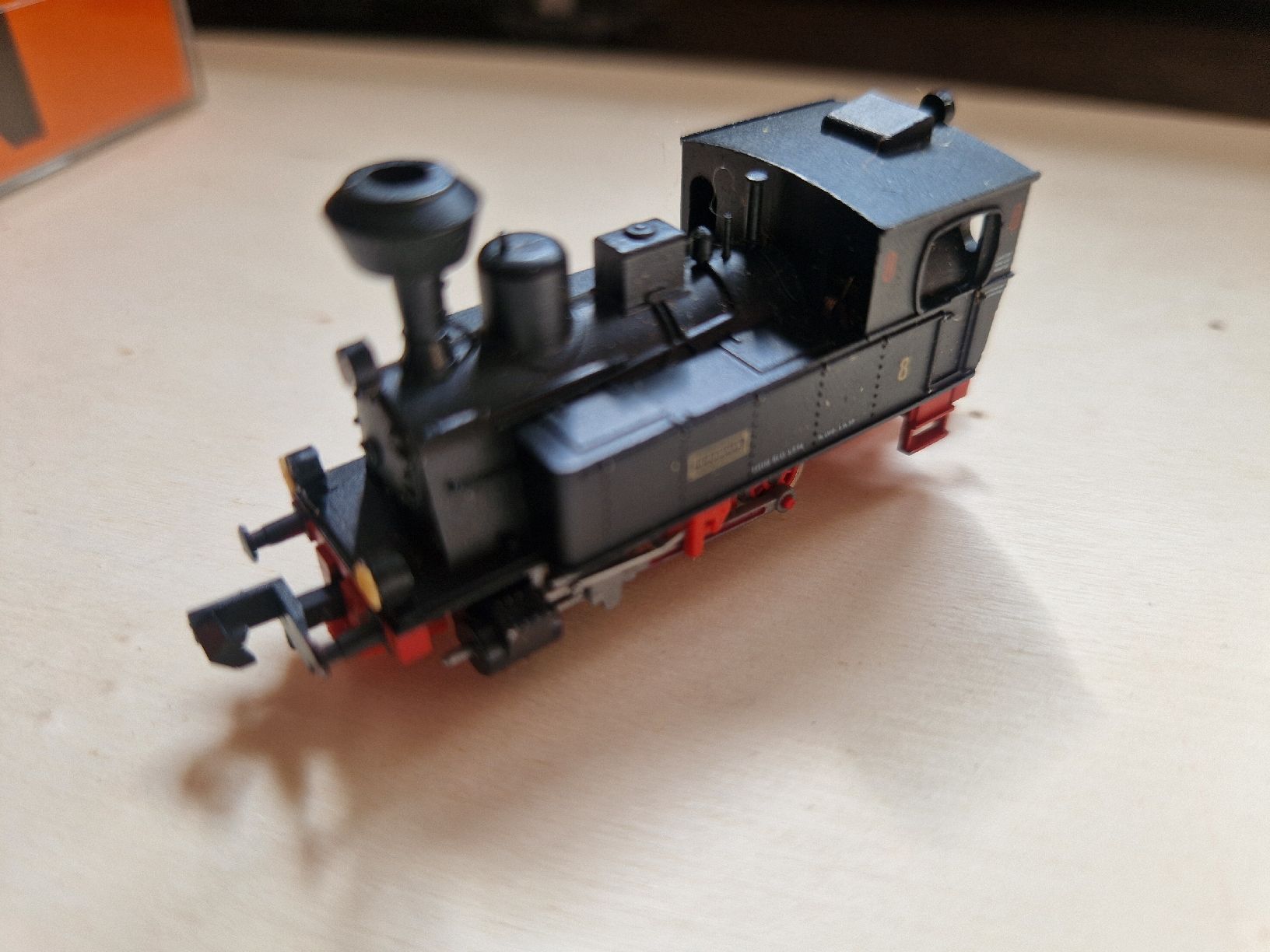 Arnold Modellini di ferrovie: Jolie locomotive à vapeur  – Usato da Neuchâtel venduto da allen07 1