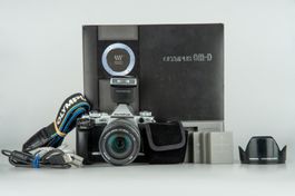 Olympus E-M5 Mark II mit M.Zuiko 14-150mm + HLD-8G Griff