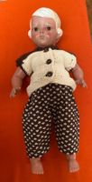 SCHILDKRÖT Celluloid Puppe INGE,gestrickte Kleidung, Rarität