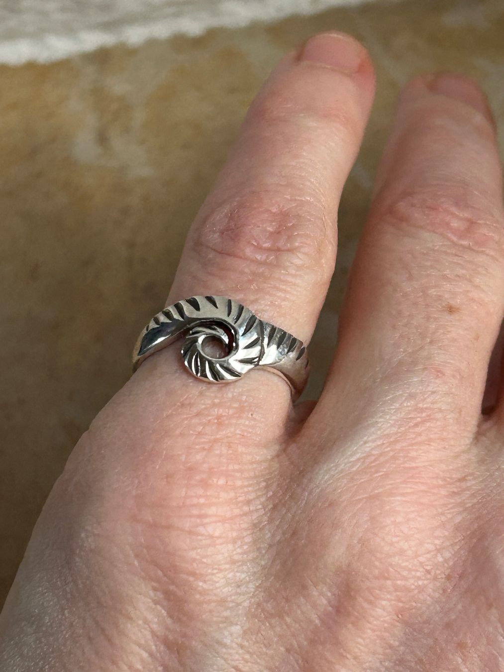 Anelli: Silberring Spiralmuster Grösse 52 – Usato da Laufen venduto da belleskulptur