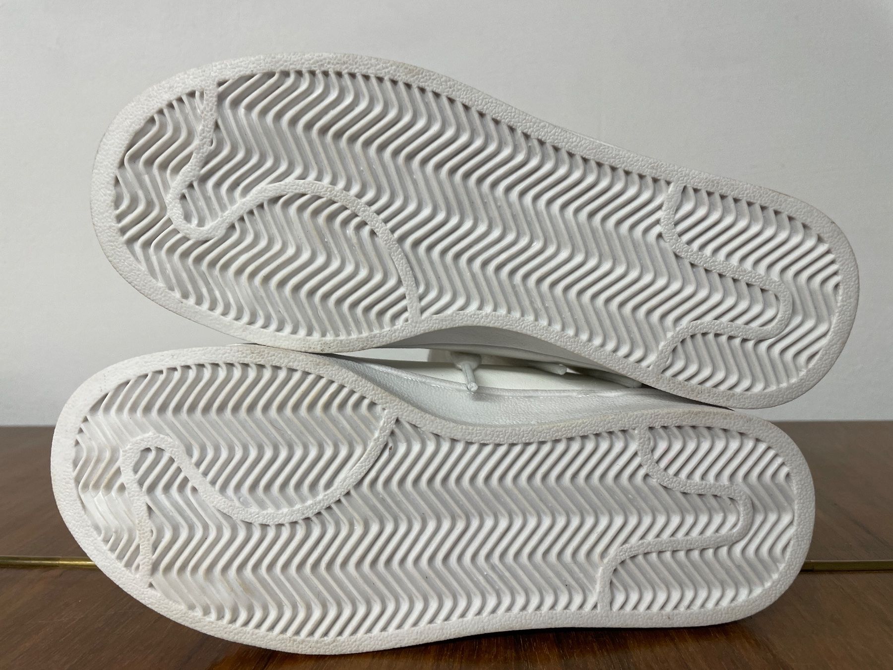 Scarpe per ragazze: Weiss-silberne LELLI KELLY Sneaker Gr. 32 – Usato da Frasnacht venduto da GracyStore 3