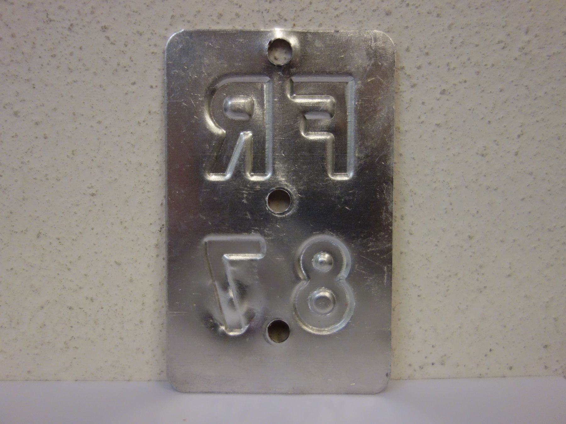 Schilder: FR 87 VELONUMMER - FAHRRADSCHILD – Gebraucht aus Kerzers von zimmergruen 1