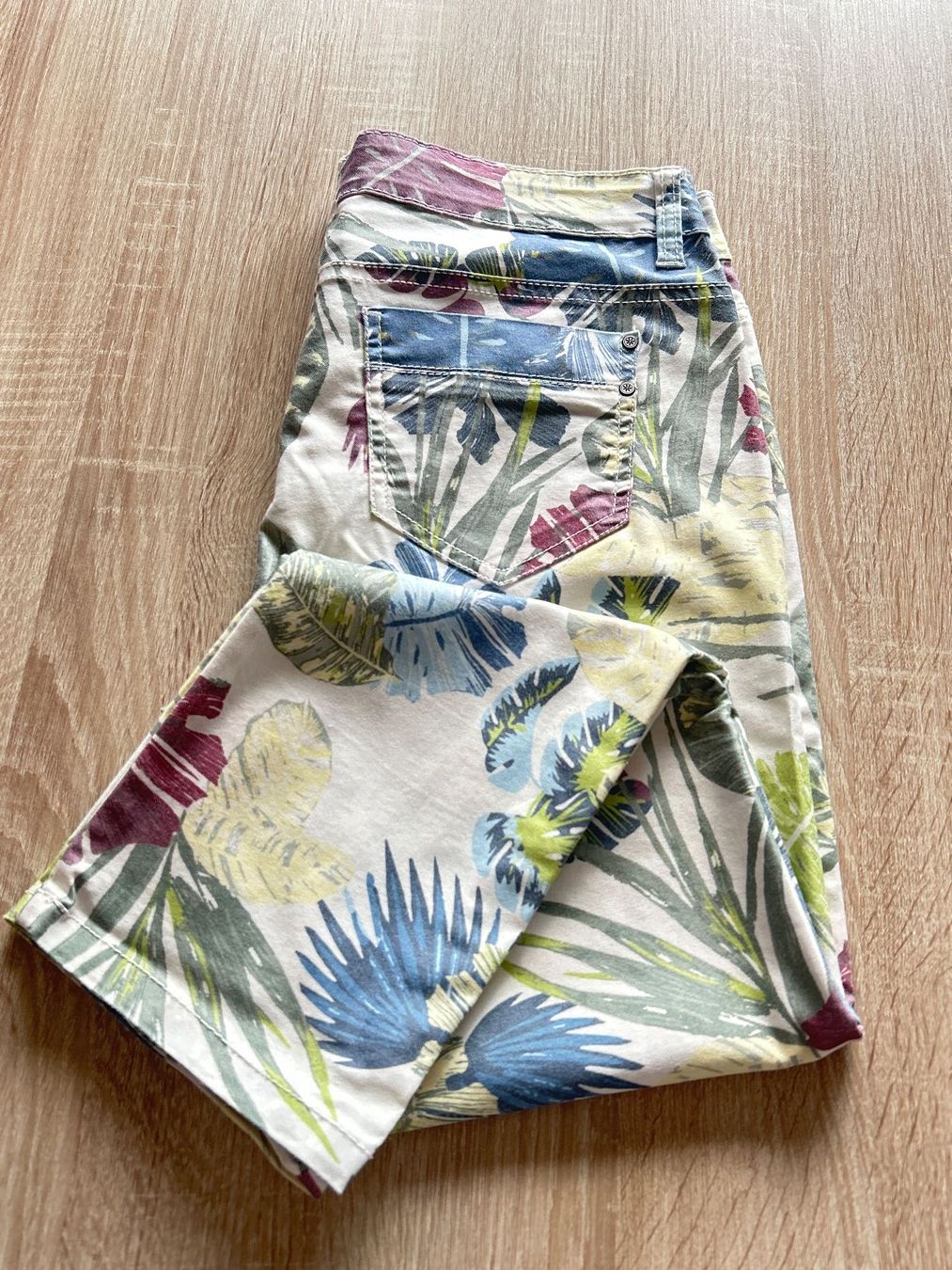 Pantaloni: Damenhose weiss mit Muster von Multiblu Gr.40 – Nuovo (secondo la descrizione) da Brunnen venduto da Nala2929 2