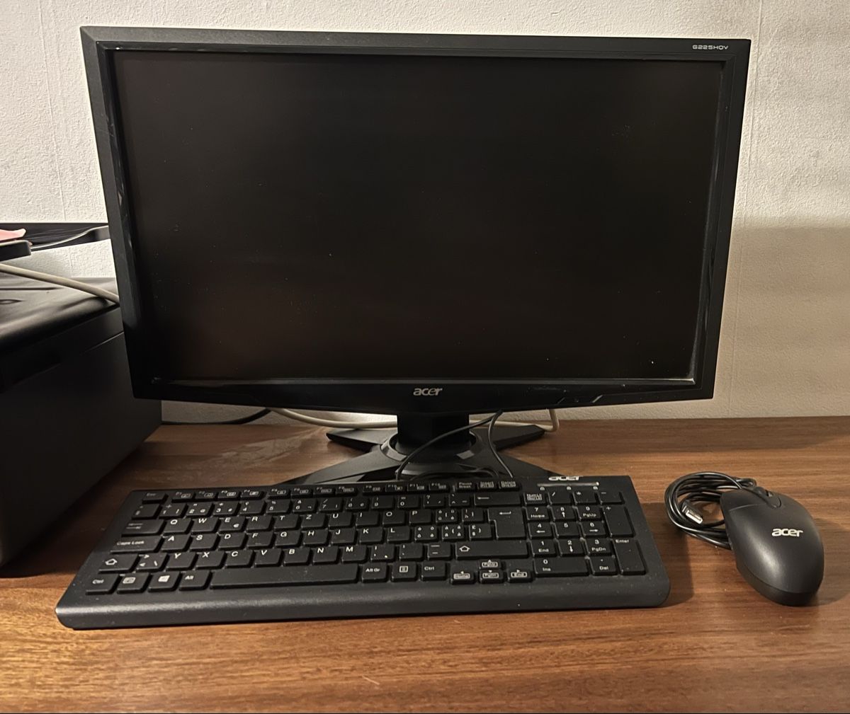 Acer Monitore: Acer Bildschirm + Tastatur  – Gebraucht aus Basel von lbl_plt6 1