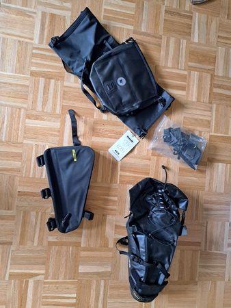 3 Bikepacking Taschen / Velotaschen