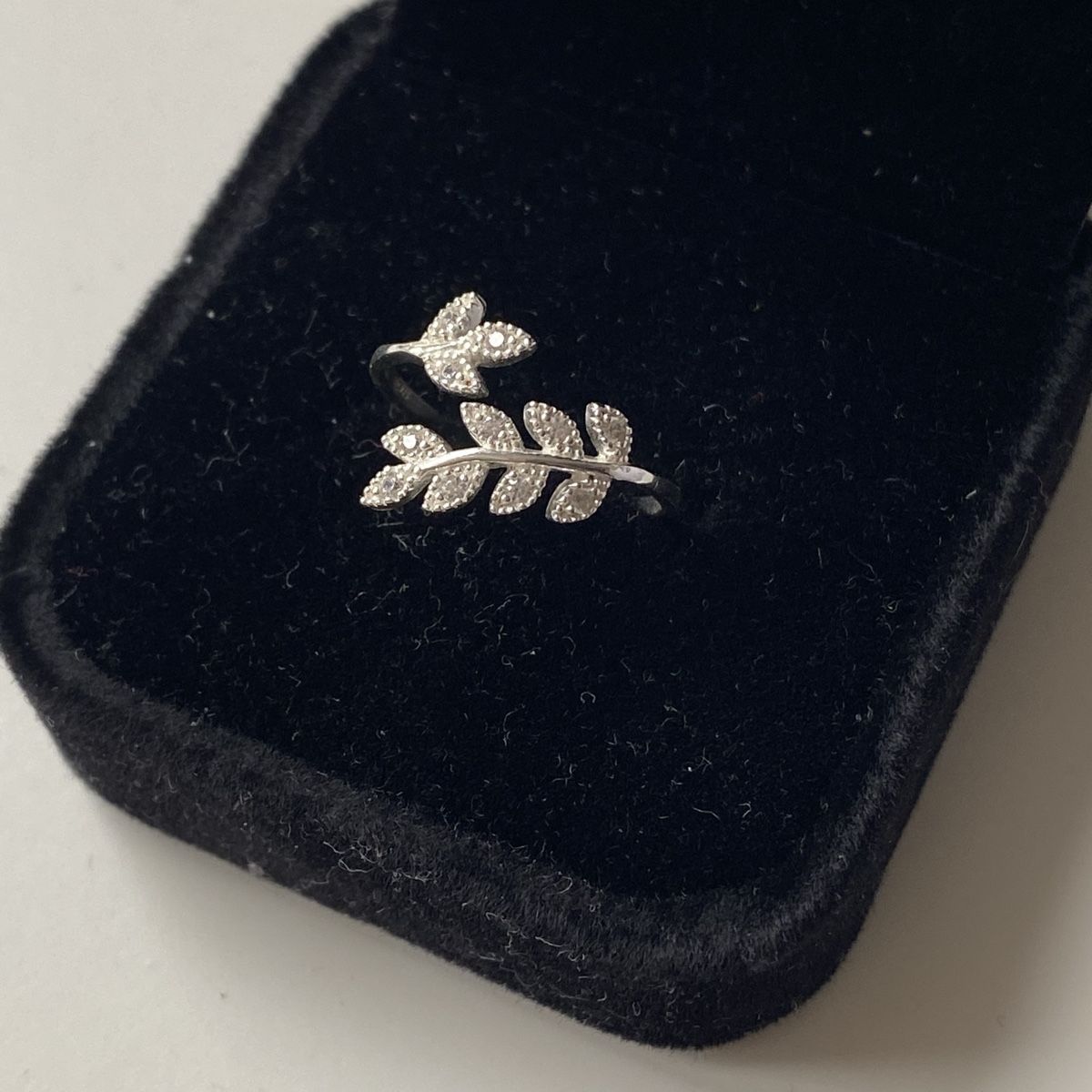 Anelli: Silber 925 Lorbeerblätter Ring Zirkonia – Nuovo (secondo la descrizione) da Givisiez venduto da dor_xb9k 1