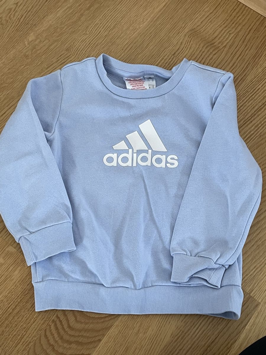Maglioni & Felpe: Pull Enfant Adidas Original – Usato da Bussigny venduto da Dali430