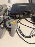 Nintendo 64 Konsole mit 3 Controllern und 6 Spielen