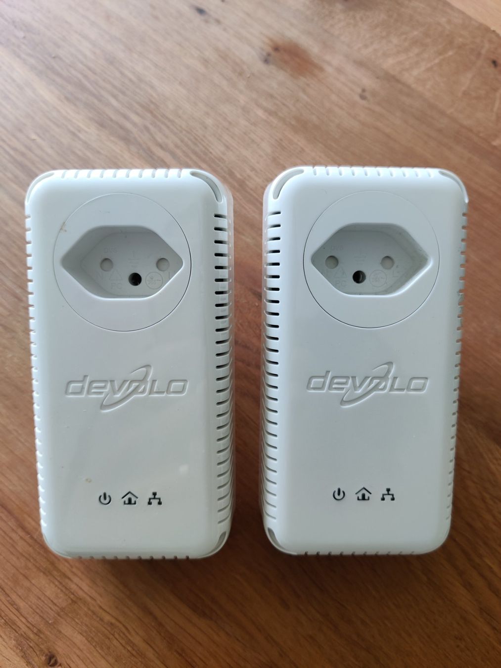Devolo Unità & Adattatore: Devolo dLAN 200 AVplus Powerline Adapter, 2 Stk. – Usato da Madiswil venduto da ric-joy