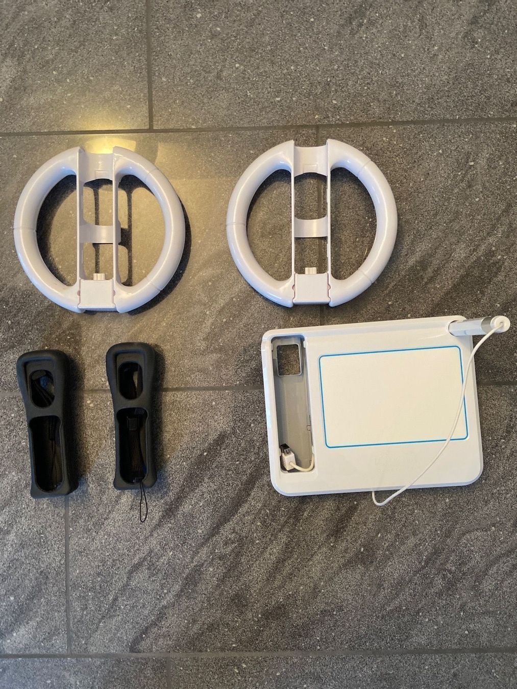 Controller: Wii Zubehör – Usato da Arisdorf venduto da pinguin71