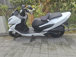 Motorrad Dealim sv 125