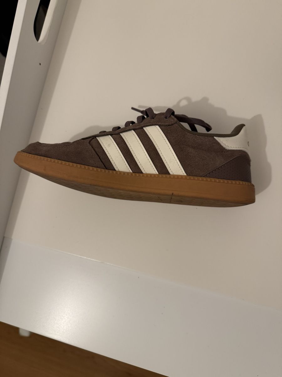 Adidas Herrenschuhe: Baskets Adidas, taille 39 1/2 – Gebraucht aus Carouge GE von yan_2nn8 1