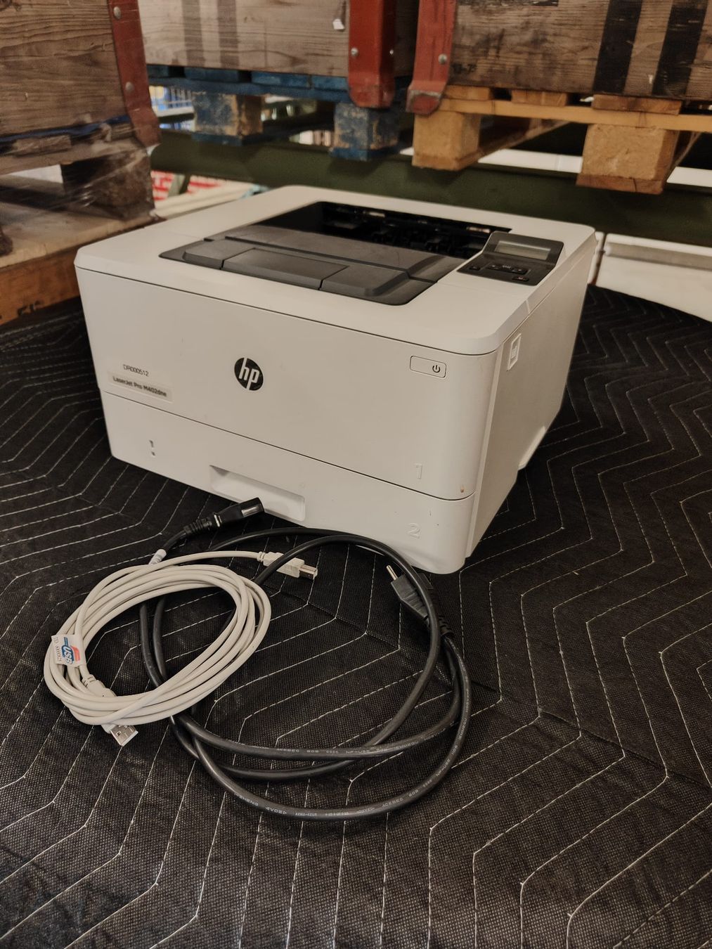 Hewlett Packard Imprimantes: HP LaserJet Pro M402dne S/W-Laserdrucker mit Duplex – D'occasion à Affoltern am Albis par Zapro